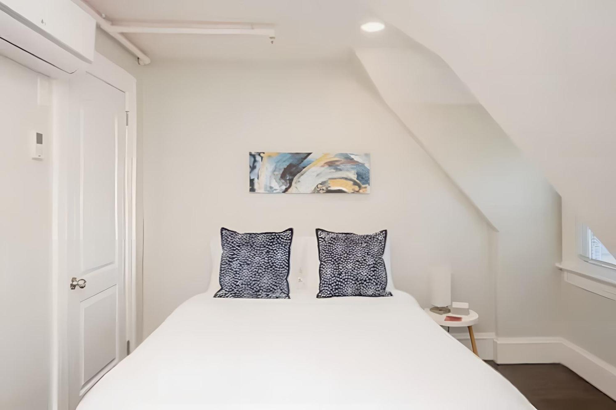 Jennifer's Loft Historic College Hill With Parking Apartment