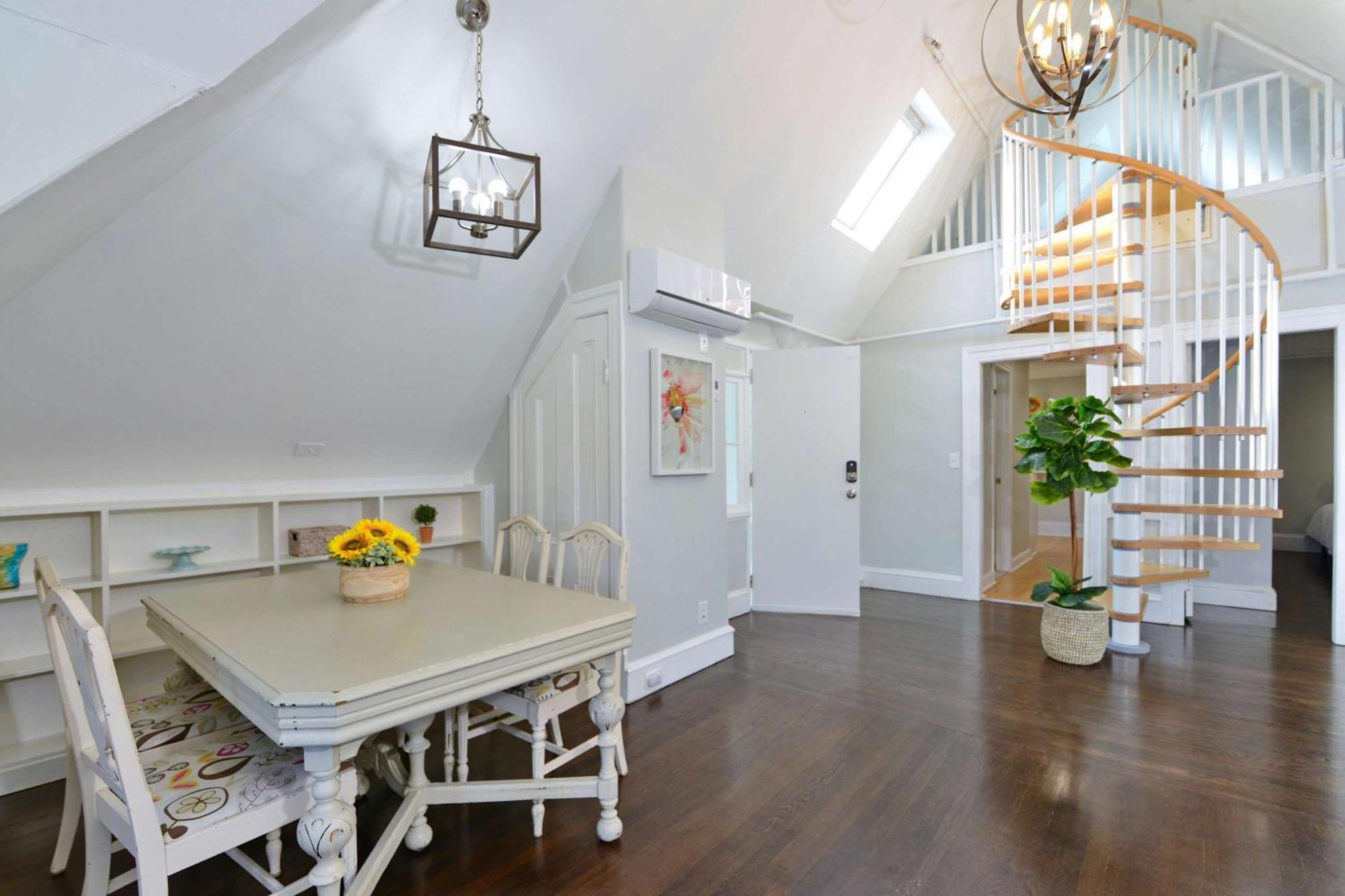 Jennifer's Loft Historic College Hill With Parking * Providence